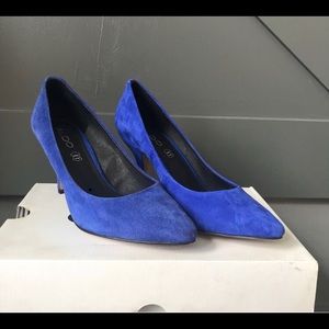 Aldo royal blue suede kitten heel!